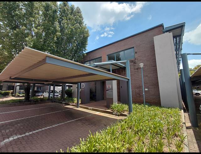 304M² OFFICE TO LET IN RANDJESPARK